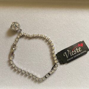 NWT crystal embellished braclet